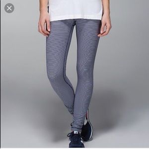 EXTREMELY RARE navy/white stripe lulu leggings
